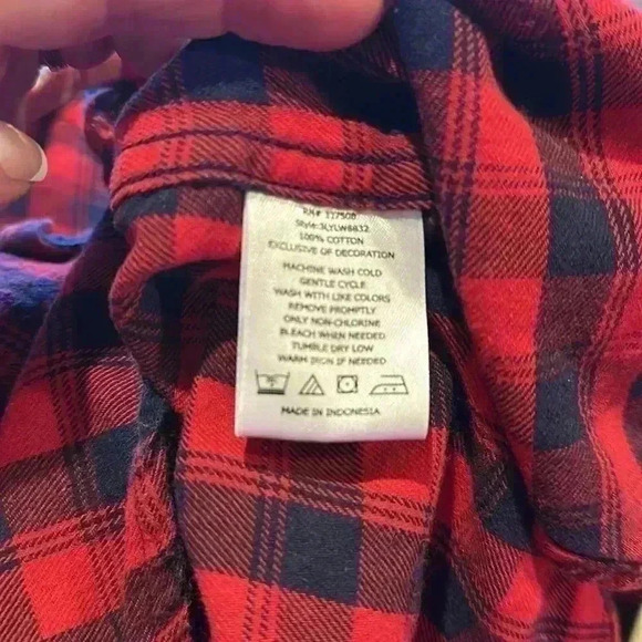 Levi red/black checkered cotton long sleeve - Picture 8 of 8